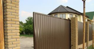 Купить откатные ворота из профнастила Кызыл, цена от 1800 руб.